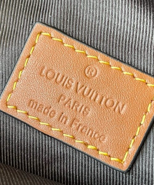 [REP 1:1] Louis Vuitton Discovery Bumbag Unique Bag For Unisex M45220 - 37cm