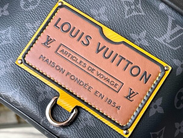 [REP 1:1] Louis Vuitton Discovery Bumbag Unique Bag For Unisex M45220 - 37cm