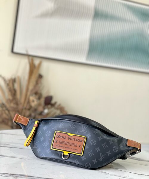 [REP 1:1] Louis Vuitton Discovery Bumbag Unique Bag For Unisex M45220 - 37cm
