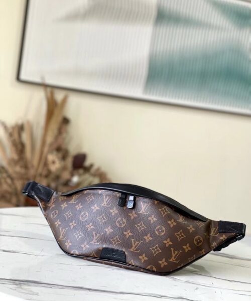 [REP 1:1] Louis Vuitton Discovery Bumbag PM Monogram Eclipse Brown Unique Bag For Unisex M44336 - 47cm