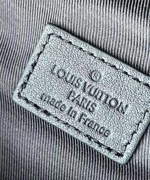 [REP 1:1] Louis Vuitton Discovery Bumbag PM Monogram Eclipse Brown Unique Bag For Unisex M44336 - 47cm