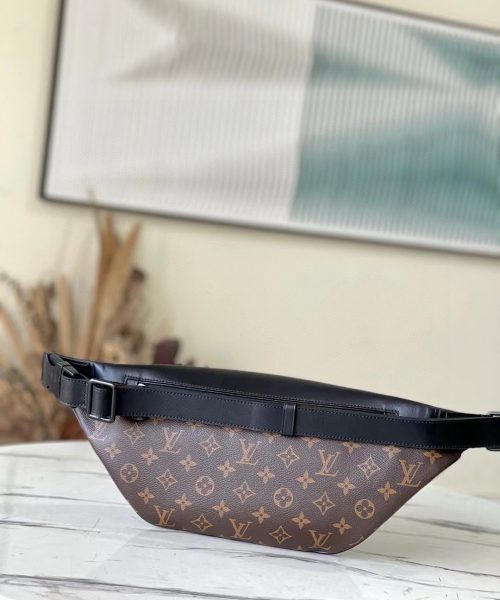 [REP 1:1] Louis Vuitton Discovery Bumbag PM Monogram Eclipse Brown Unique Bag For Unisex M44336 - 47cm