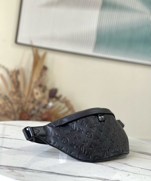 [REP 1:1] Louis Vuitton Discovery Bumbag Monogram Shadow Waist Body Black bag Unique Bag For Unisex M44388 - 47cm