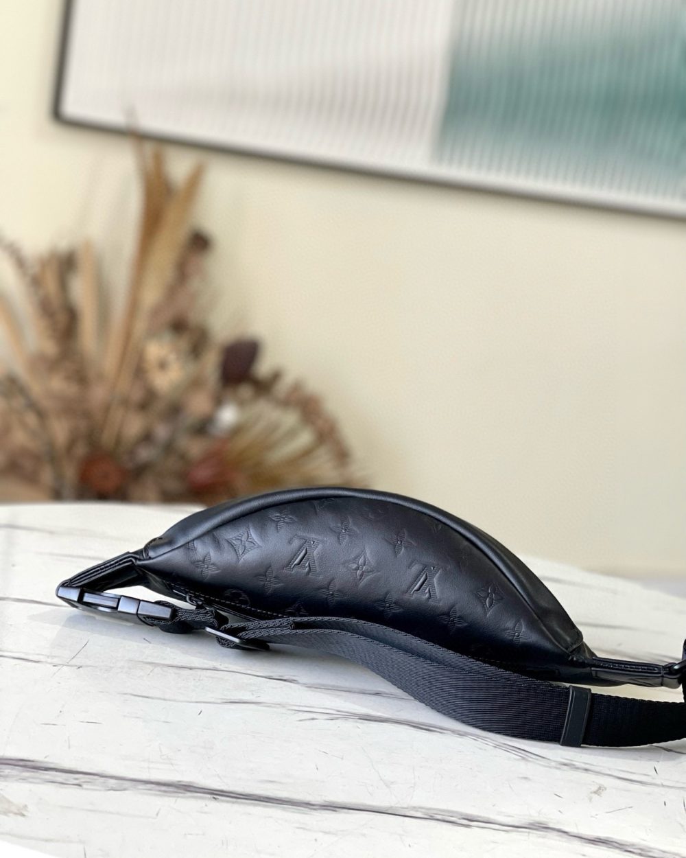 [REP 1:1] Louis Vuitton Discovery Bumbag Monogram Shadow Waist Body bag Unique Bag For Unisex M44388 - 47cm