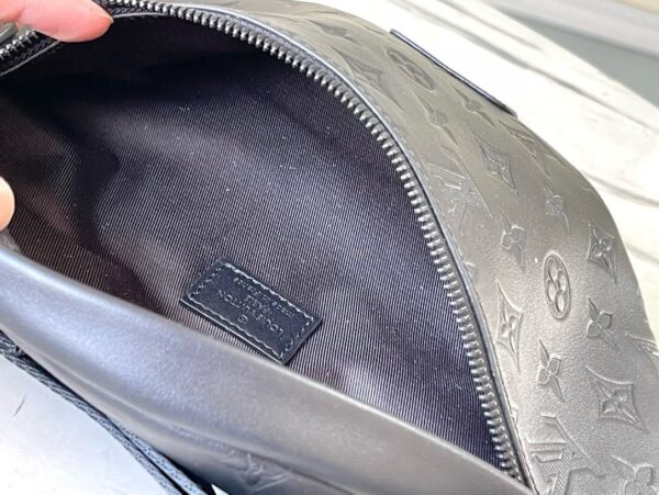 [REP 1:1] Louis Vuitton Discovery Bumbag Monogram Shadow Waist Body bag Unique Bag For Unisex M44388 - 47cm