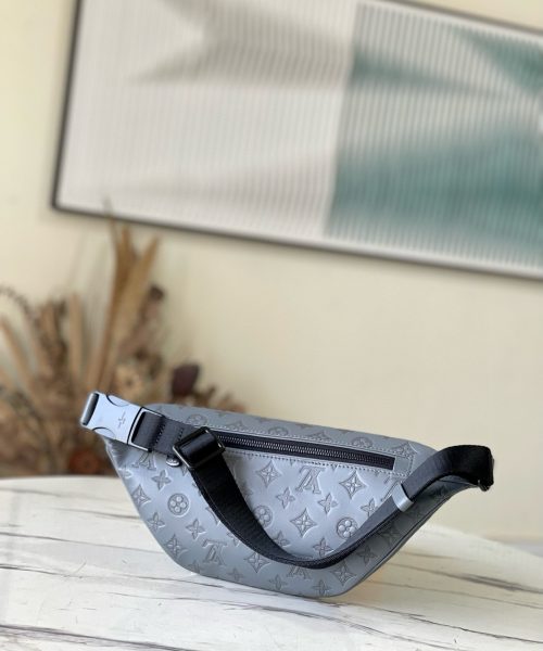 [REP 1:1] Louis Vuitton Discovery Bumbag Monogram Shadow leather nvprod3600073v Unique Bag For Unisex M46108 - 44cm