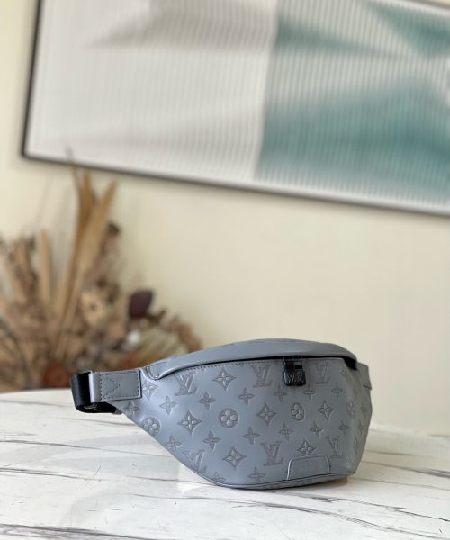 [REP 1:1] Louis Vuitton Discovery Bumbag Monogram Shadow leather nvprod3600073v Unique Bag For Unisex M46108 - 44cm