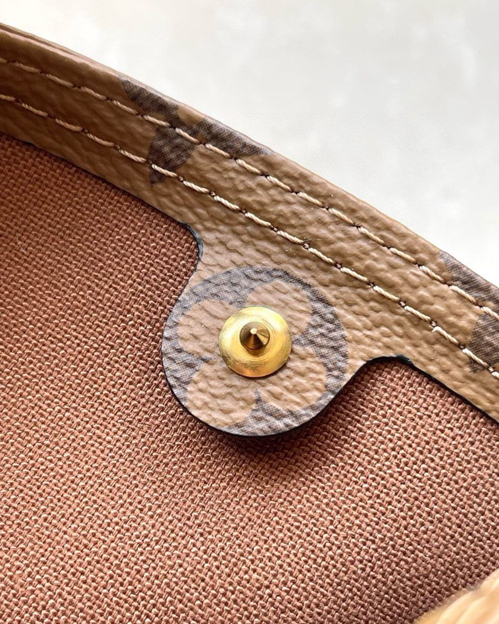 [REP 1:1] Louis Vuitton Atlantis BB Monogram Reverse Canvas Unique Bag For Women M46816 2 - 17cm