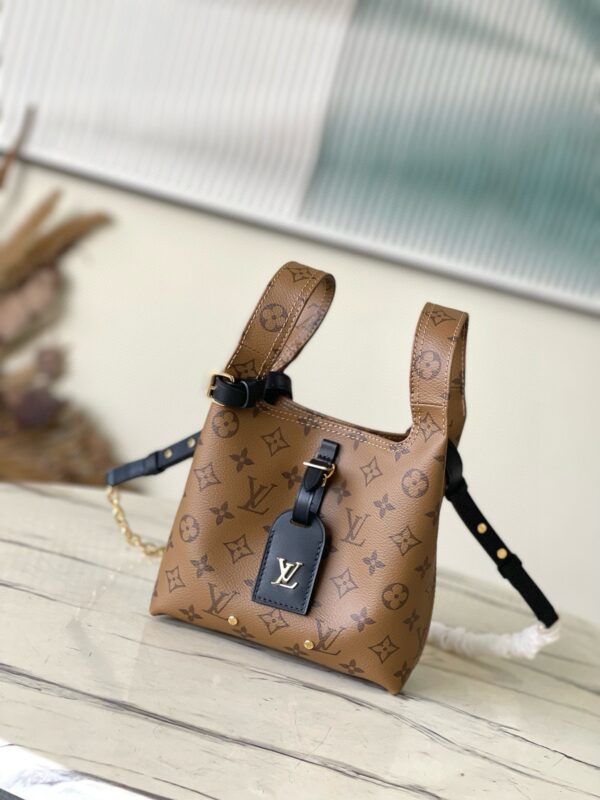[REP 1:1] Louis Vuitton Atlantis BB Monogram Reverse Canvas Unique Bag For Women M46816 2 - 17cm