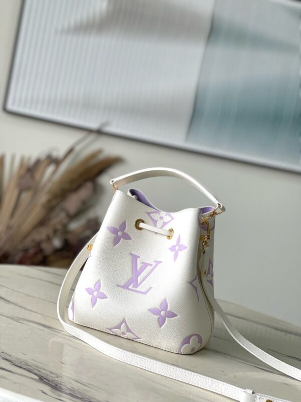 [REP 1:1] Louis Vuitton NéoNóe BB Bucket Unique Bag For Women M45709 - 2 - 20cm