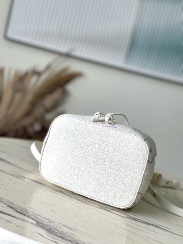 [REP 1:1] Louis Vuitton NéoNóe BB Bucket Unique Bag For Women M45709 - 2 - 20cm