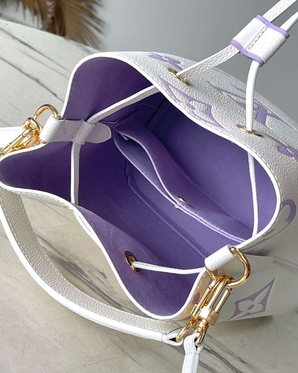 [REP 1:1] Louis Vuitton NéoNóe BB Bucket Unique Bag For Women M45709 - 2 - 20cm