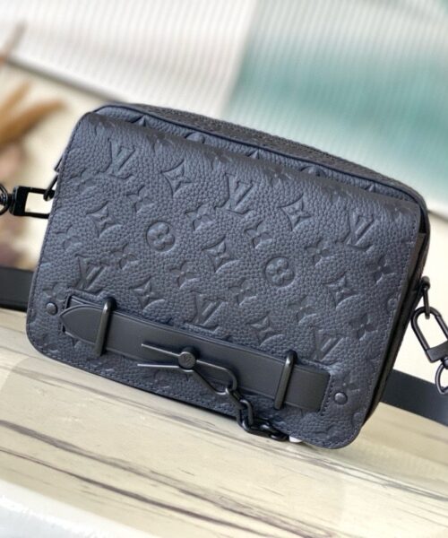 [REP 1:1] Louis Vuitton Steamer Messenger Black Taurilon Monogram Unique Bag For Women M57307 - 23.5cm