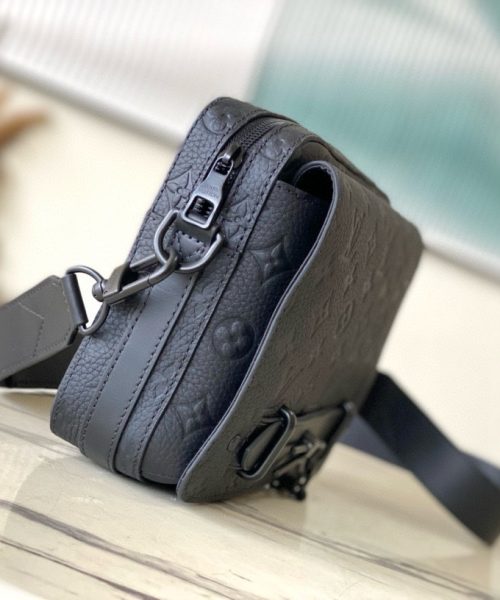 [REP 1:1] Louis Vuitton Steamer Messenger Black Taurilon Monogram Unique Bag For Women M57307 - 23.5cm