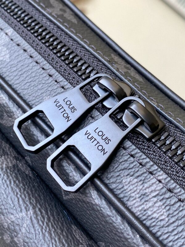 [REP 1:1] Louis Vuitton Steamer Messenger Monogram Eclipse Unique Bag For Women M46795 - 24cm