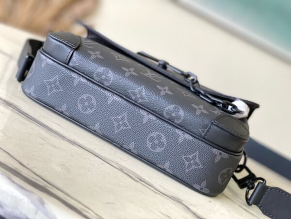 [REP 1:1] Louis Vuitton Steamer Messenger Monogram Eclipse Unique Bag For Women M46795 - 24cm