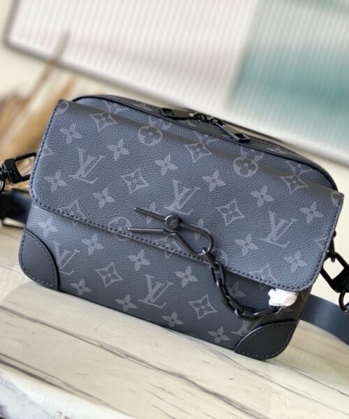 [REP 1:1] Louis Vuitton Steamer Messenger Monogram Eclipse Unique Bag For Women M46795 - 24cm