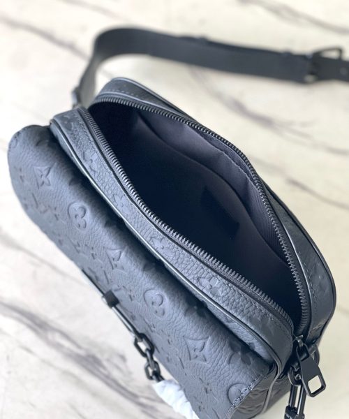 [REP 1:1] Louis Vuitton Steamer Messenger Monogram Taurillon Leather LG G90 Unique Bag For Women M23742 - 24cm