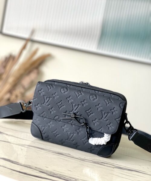 [REP 1:1] Louis Vuitton Steamer Messenger Monogram Taurillon Leather LG G90 Unique Bag For Women M23742 - 24cm