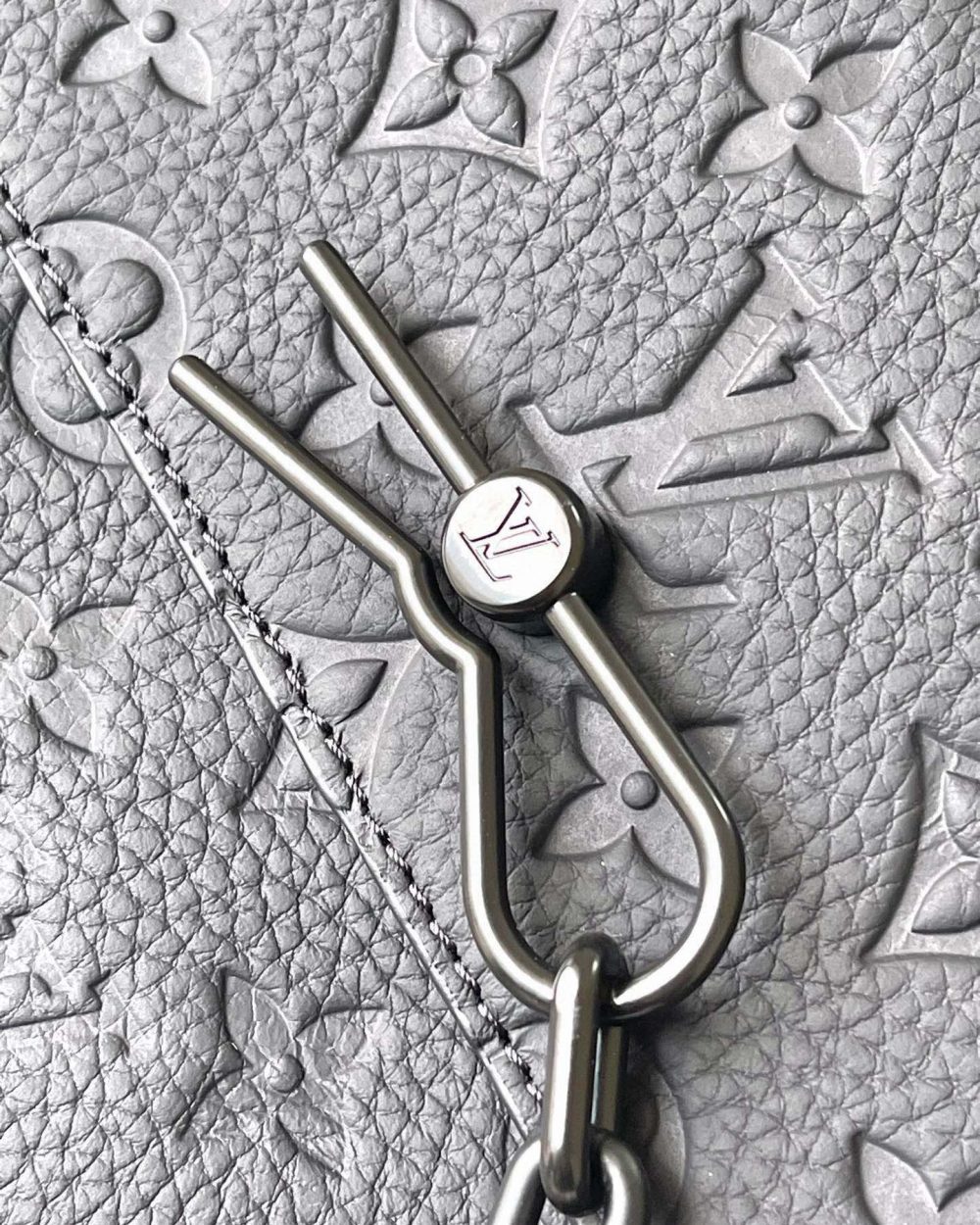 [REP 1:1] Louis Vuitton Steamer Messenger Monogram Taurillon Leather LG G90 Unique Bag For Women M23742 - 24cm