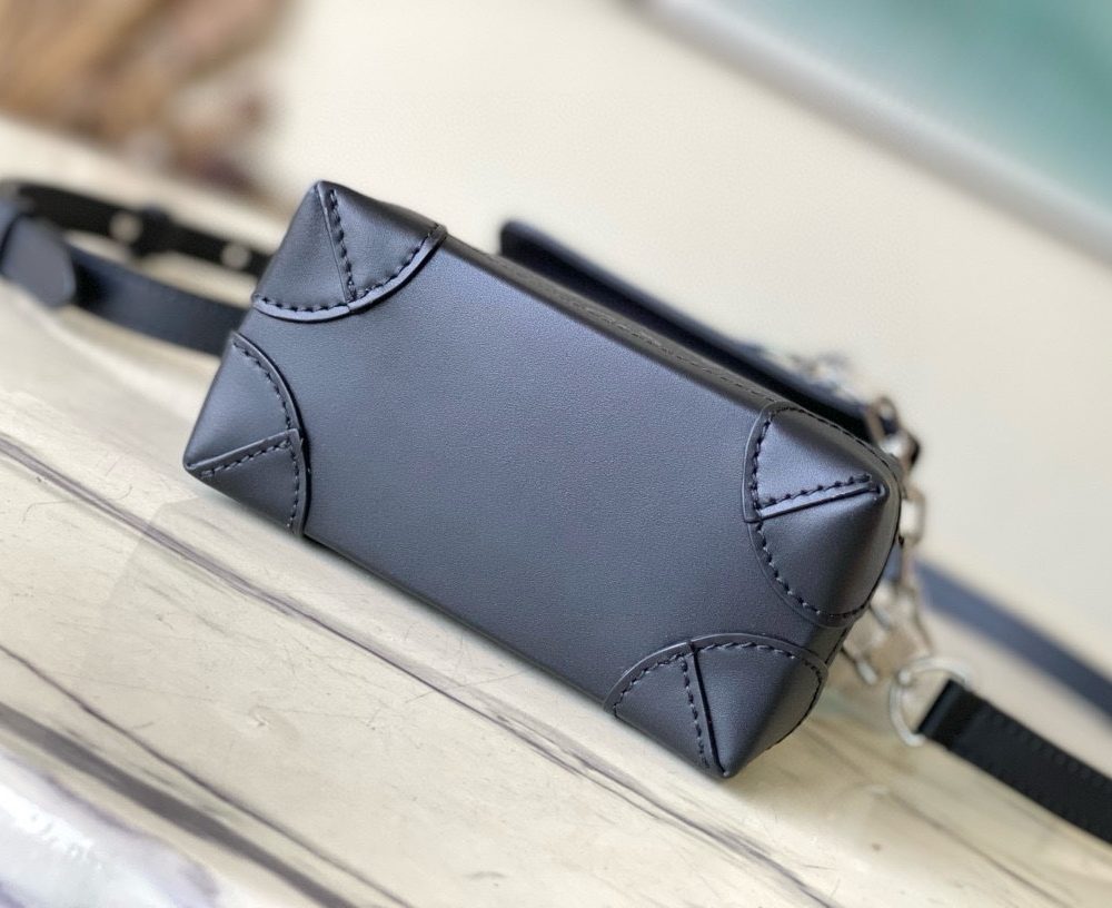 [REP 1:1] Louis Vuitton Nano Steamer Monogram Eclipse Unique Bag For Unisex M82774 - 18cm