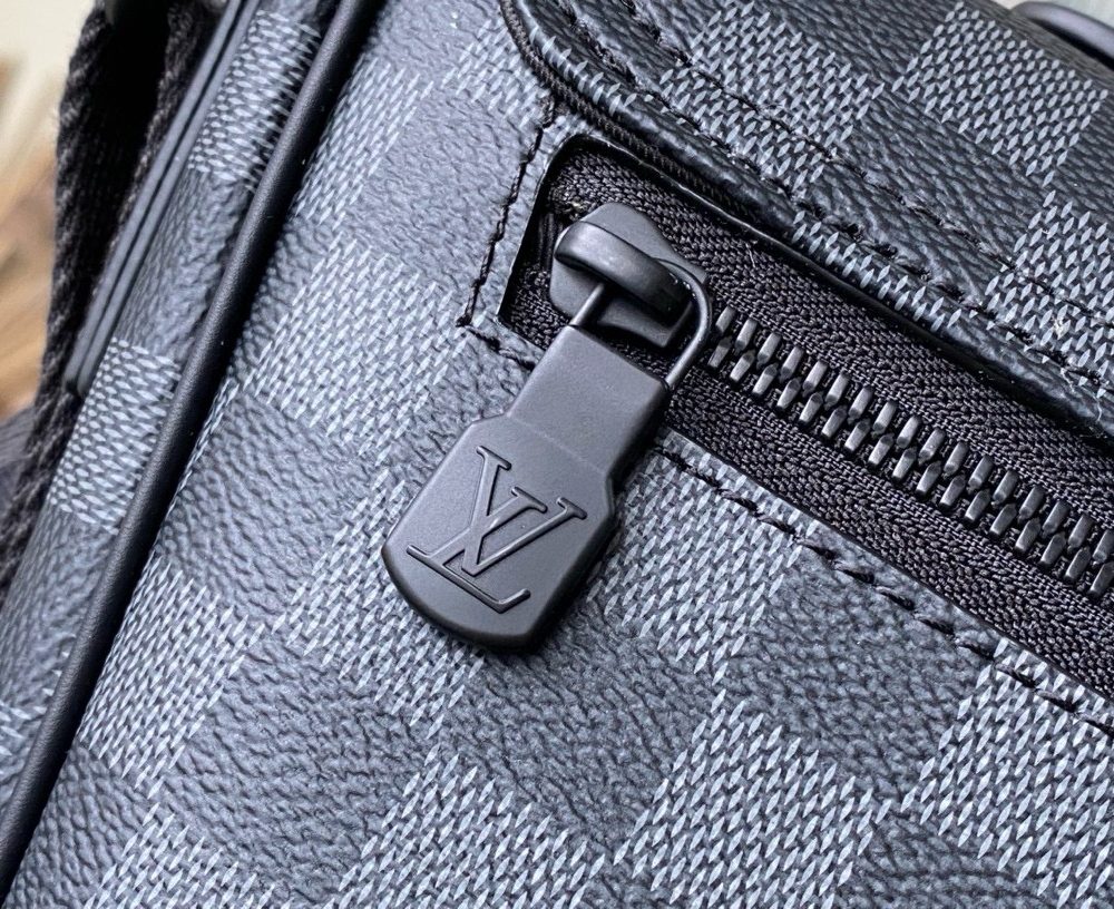 [REP 1:1] Louis Vuitton Monogram Eclipse Montsouris Messenger Shoulder Unique Bag For Women M46685 2 - 34cm