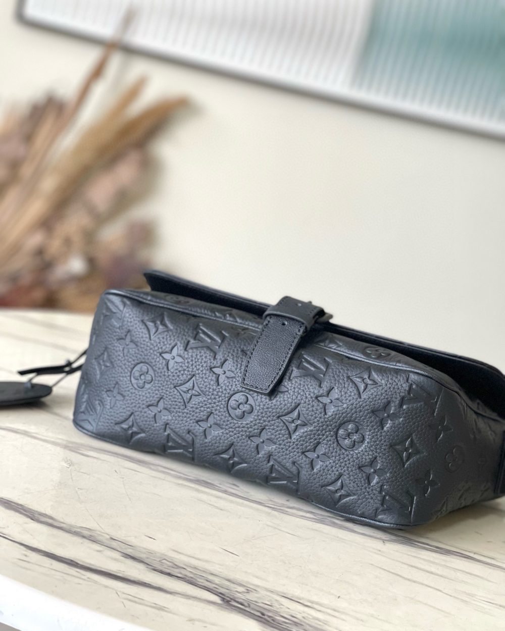 [REP 1:1] Louis Vuitton Monogram Eclipse Montsouris Messenger Shoulder Unique Bag For Women M46685 - 34cm