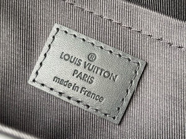 [REP 1:1] Louis Vuitton S Cape Messenger Monogram Eclipse Unique Bag For Women M46794 2 - 28cm