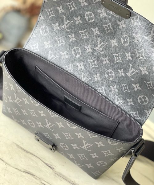 [REP 1:1] Louis Vuitton S Cape Messenger Monogram Eclipse Unique Bag For Women M46794 2 - 28cm