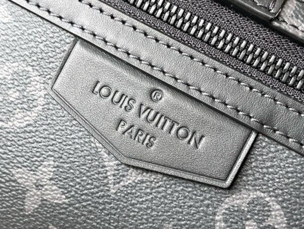 [REP 1:1] Louis Vuitton S Cape Messenger Monogram Eclipse Unique Bag For Women M46794 2 - 28cm