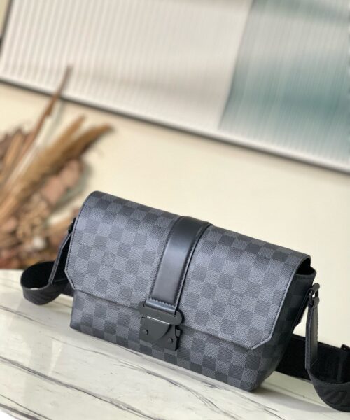 [REP 1:1] Louis Vuitton S Cape Messenger Monogram Eclipse Unique Bag For Women M46794 - 28cm