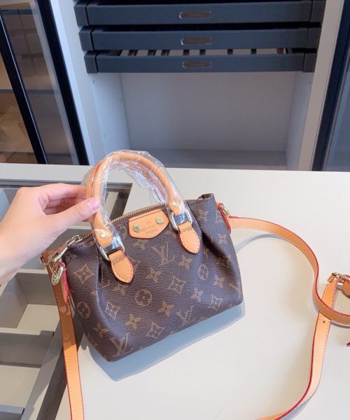 MN-LV019 - Louis Vuitton Mini Bag