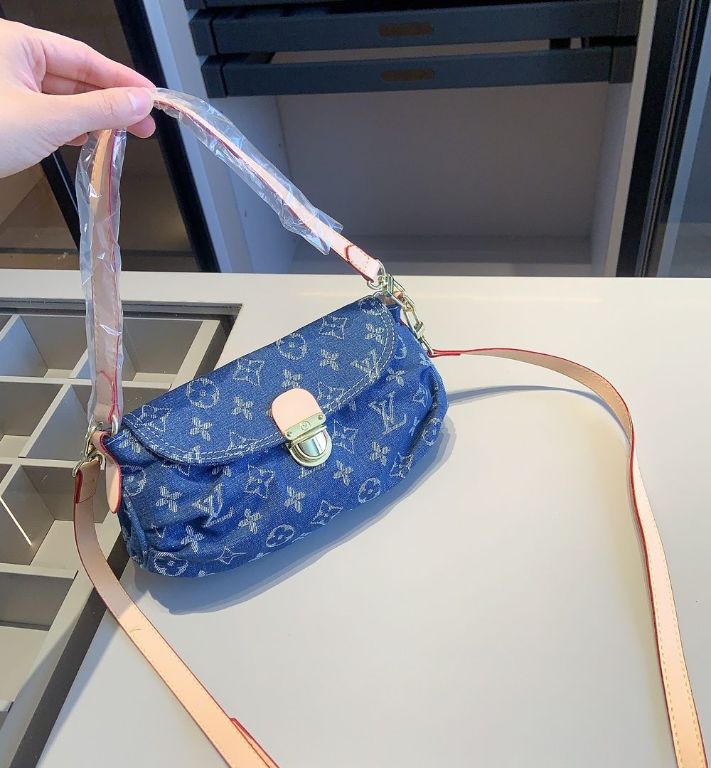 MN-LV014 - Louis Vuitton Mini Bag