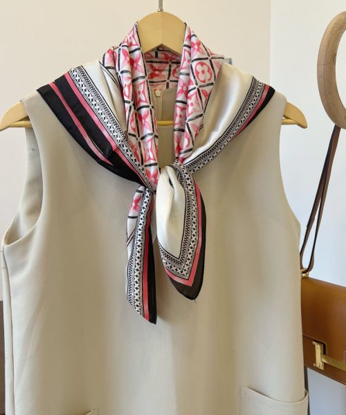 Louis Vuitton Monogram Square 70cm Silk Scarf (Random Style)