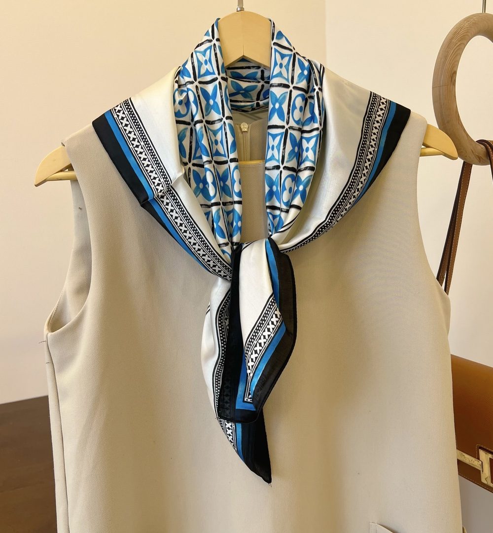 Louis Vuitton Monogram Square 70cm Silk Scarf (Random Style)