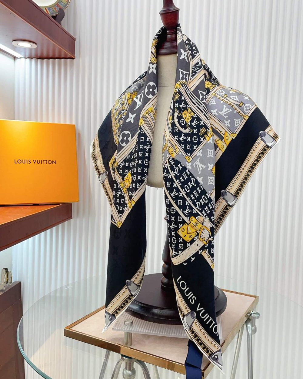 M76459 Let's Go Square 90