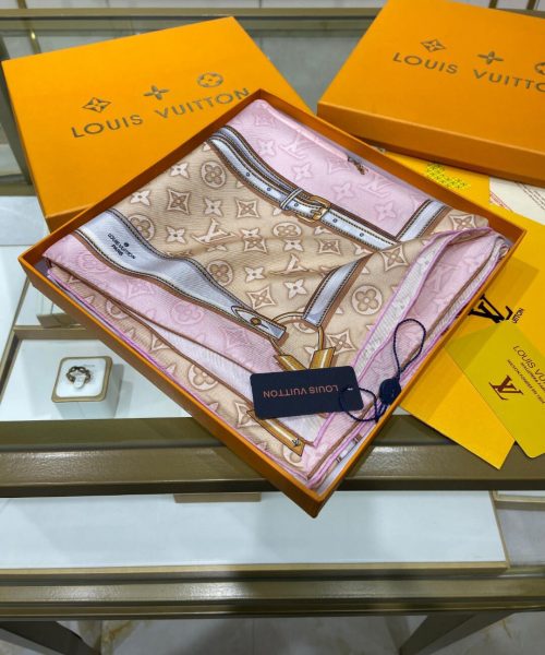 570784 Louis Vuitton Square 90 Silk Scarves