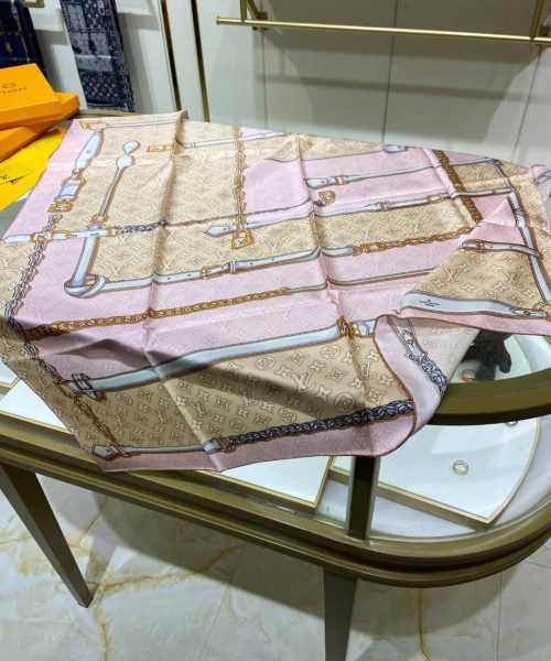 570784 Louis Vuitton Square 90 Silk Scarves