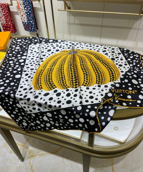 570794 Louis Vuitton Square 90 Silk Scarves