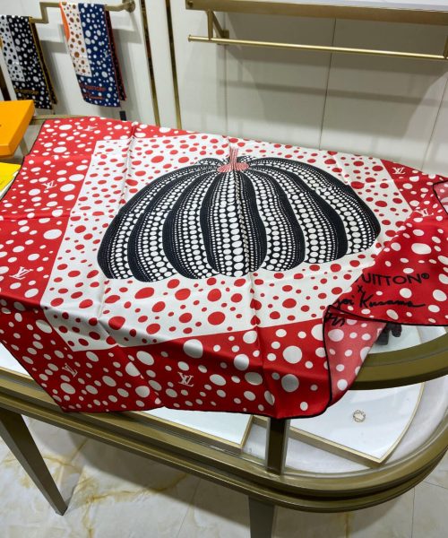 570795 Louis Vuitton Square 90 Silk Scarves