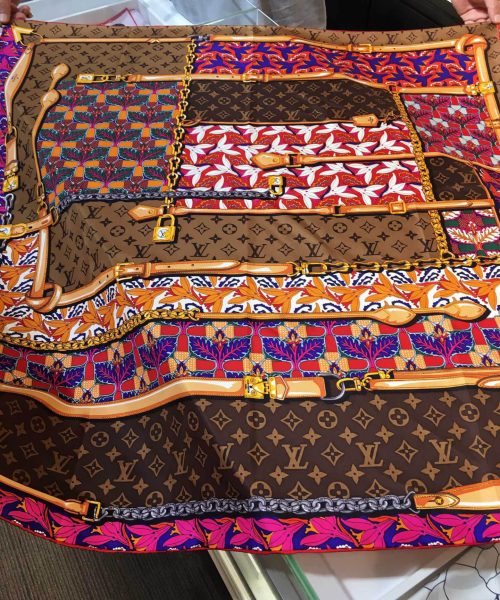 570771 Louis Vuitton Square 90 Silk Scarves