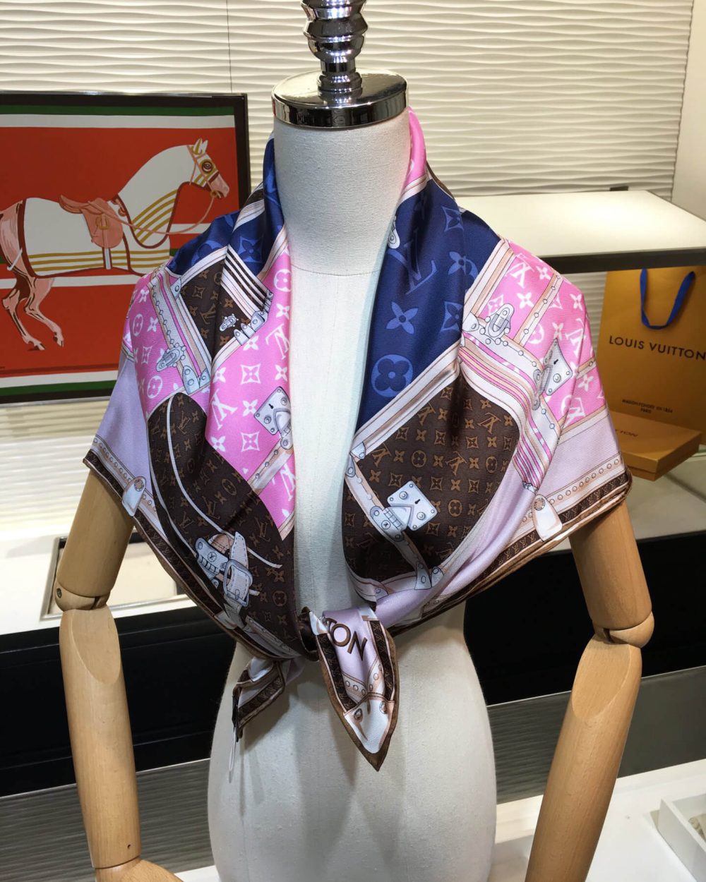 570829 Louis Vuitton Square 90 Silk Scarves