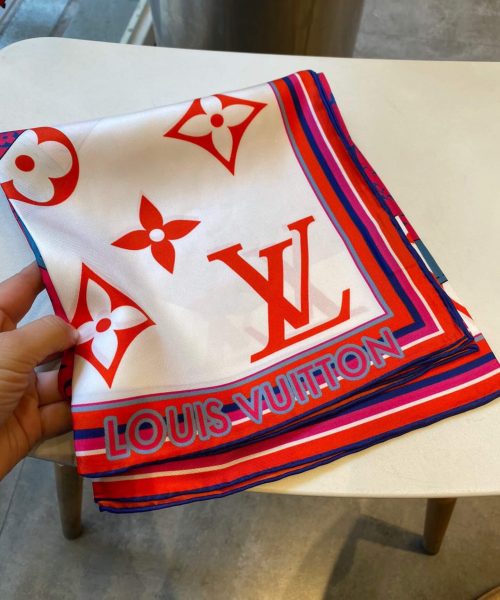 570759 Louis Vuitton Square 90 Silk Scarves