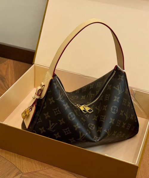 LV Slouchy hobo bag