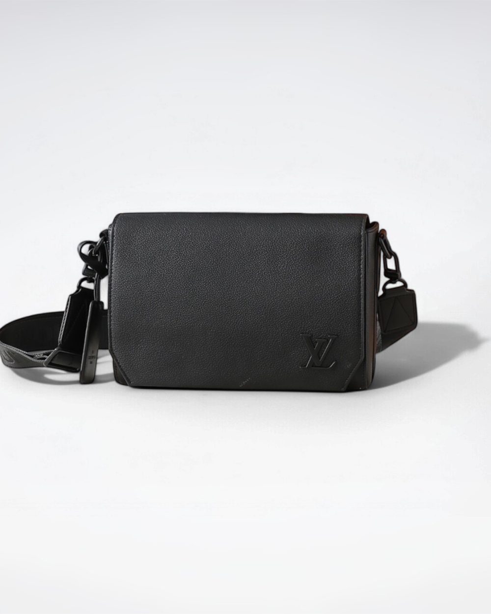 1:1 Replica Louis Vuitton LV Messenger LV Aerogram Luxury Bag For Women M57080 - 22 cm