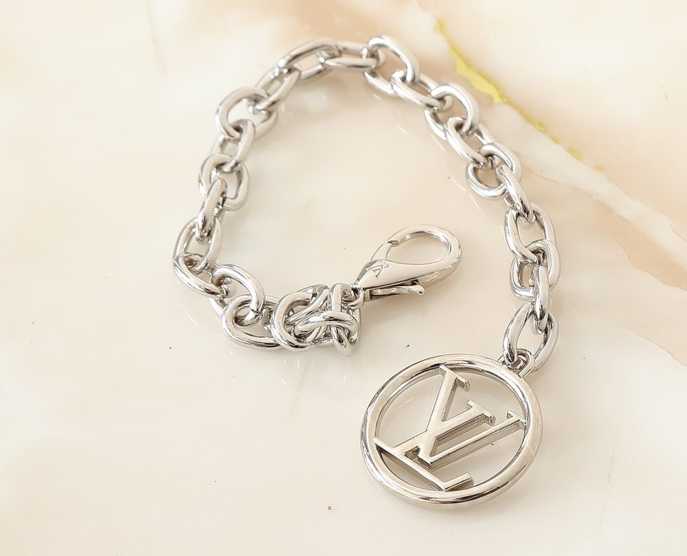 1:1 Replica Louis Vuitton LV Nano Madeleine Bicolor Monogram Empreinte Leather Luxury Bag For Women M12211  - 21cm