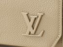 1:1 Replica Louis Vuitton LV Takeoff Messenger LV Aerogram Luxury Bag For Women M22505 - 28 cm
