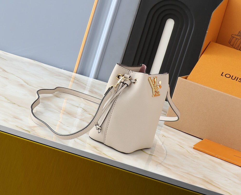 1:1 Replica Louis Vuitton LV NANO LOCKME BUCKET Luxury Bag For Women M68709 - 16 cm