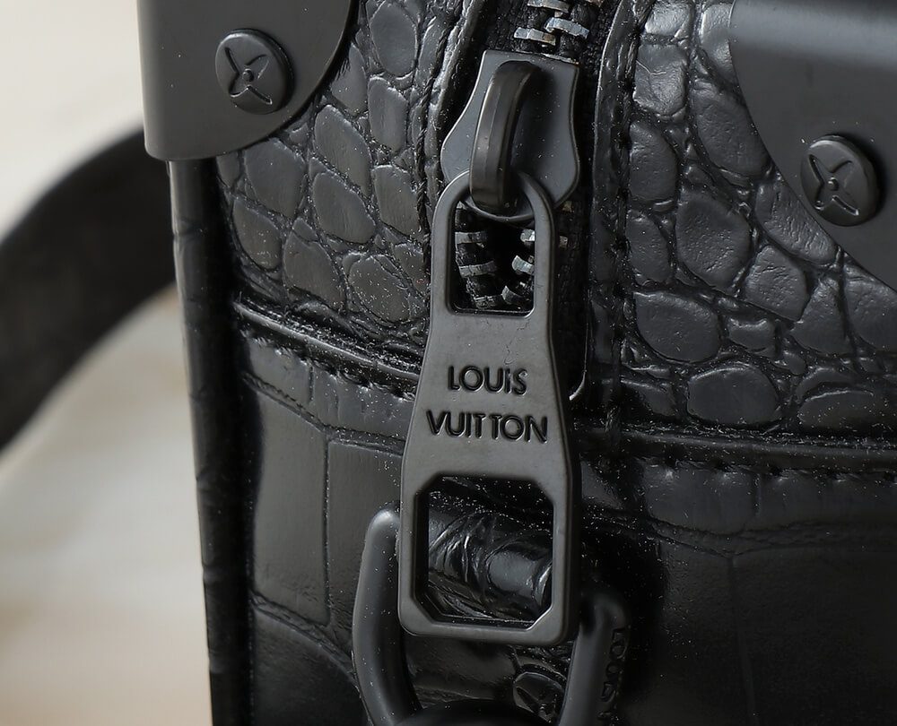 1:1 Replica Louis Vuitton LV Soft Trunk Taurillon Monogram 3 Luxury Bag For Women M57702 M44480 M68906 M44735 - 18.5 cm