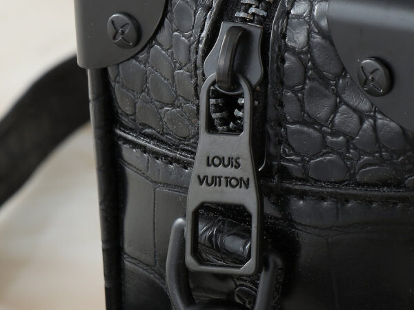 1:1 Replica Louis Vuitton LV Soft Trunk Taurillon Monogram 3 Luxury Bag For Women M57702 M44480 M68906 M44735 - 18.5 cm